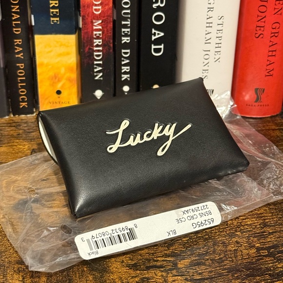 Handbags - Coach LUCKY Turnlock Card Case Holder
